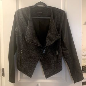 Cute moto inspired crppped blazer Banana Republic size 4